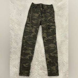 American Eagle Super High Rise Crop Jegging